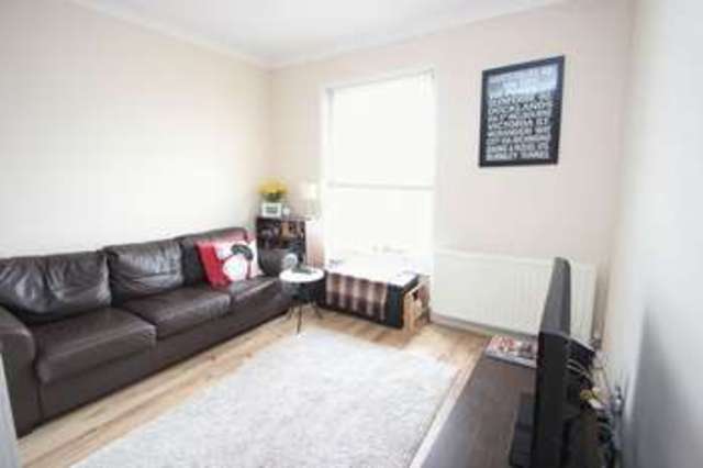  Image of 2 bedroom Flat to rent in St. Stephens Gardens London W2 at St Stephens Gardens  London, W2 5QU