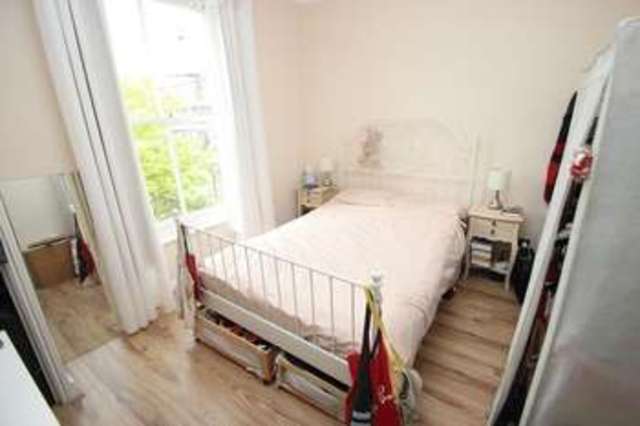  Image of 2 bedroom Flat to rent in St. Stephens Gardens London W2 at St Stephens Gardens  London, W2 5QU