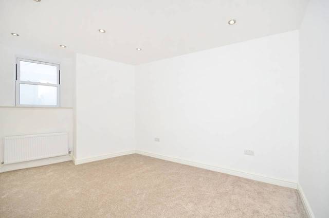  Image of 2 bedroom Maisonette for sale in St. Thomas