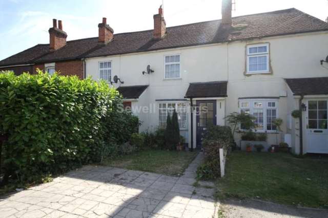  Image of 3 bedroom Detached house to rent in Wokingham Road Earley Reading RG6 at Stanway Cottages  Reading, RG6 1JN