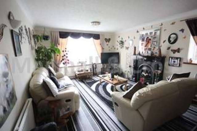  Image of 4 bedroom Detached house for sale in Stanwell Way Wellingborough NN8 at Stanwell Way  Wellingborough, NN8 3DD