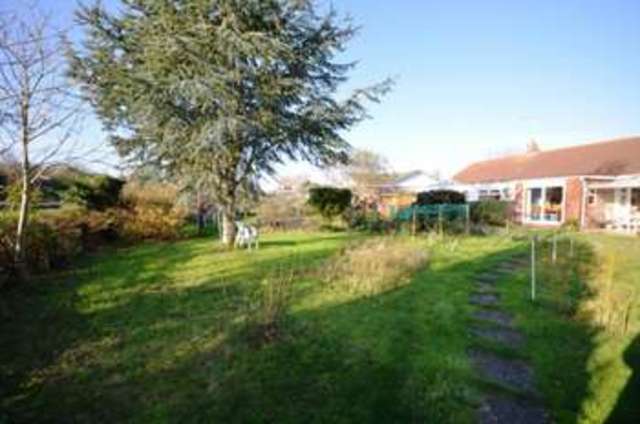  Image of 4 bedroom Bungalow for sale in Staplake Lane Starcross Exeter EX6 at Staplake Lane  Starcross, EX6 8QT