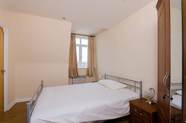  Image of 2 bedroom Flat to rent in Station Road Harrow-on-the-Hill Harrow HA1 at Station Road  Harrow, HA1 2TS