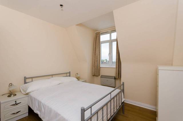  Image of 2 bedroom Flat to rent in Station Road Harrow-on-the-Hill Harrow HA1 at Station Road  Harrow, HA1 2TS