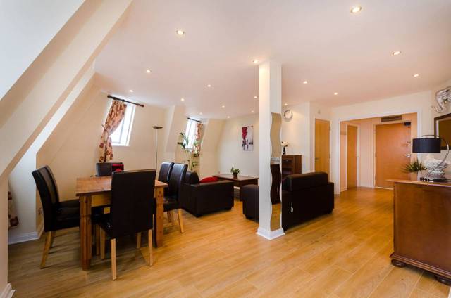  Image of 2 bedroom Flat to rent in Station Road Harrow-on-the-Hill Harrow HA1 at Station Road  Harrow, HA1 2TS