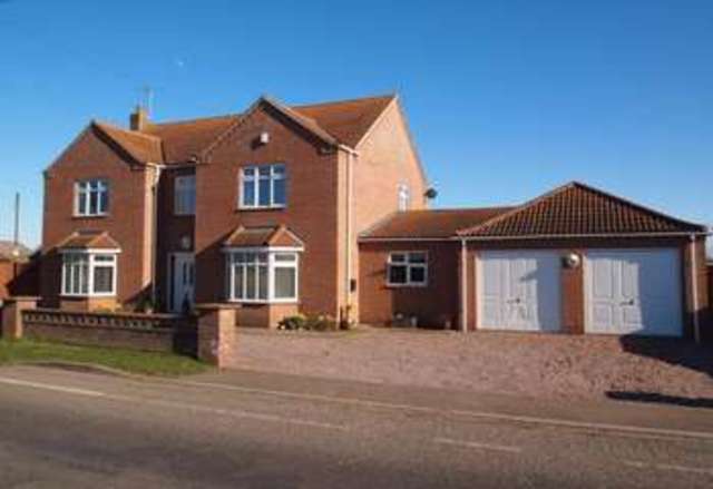  Image of 4 bedroom Detached house for sale in Station Road Hubberts Bridge Boston PE20 at Station Road Hubberts Bridge Boston, PE20 3QT