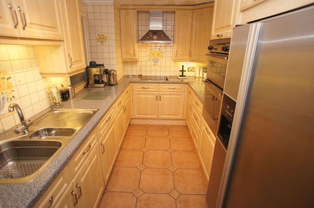  Image of 3 bedroom Semi-Detached house for sale in Station Road Benfleet SS7 at Station Road  South Benfleet, SS7 1NG