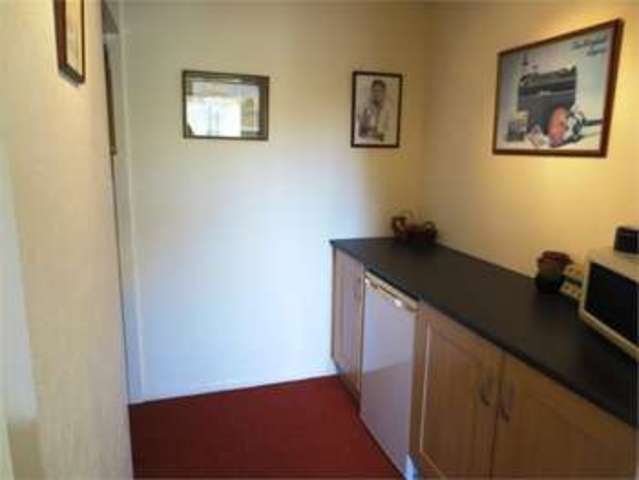  Image of 1 bedroom Apartment for sale in Steeple Close Rochford SS4 at Steeple close Rochford Ashingdon, SS4 1TX