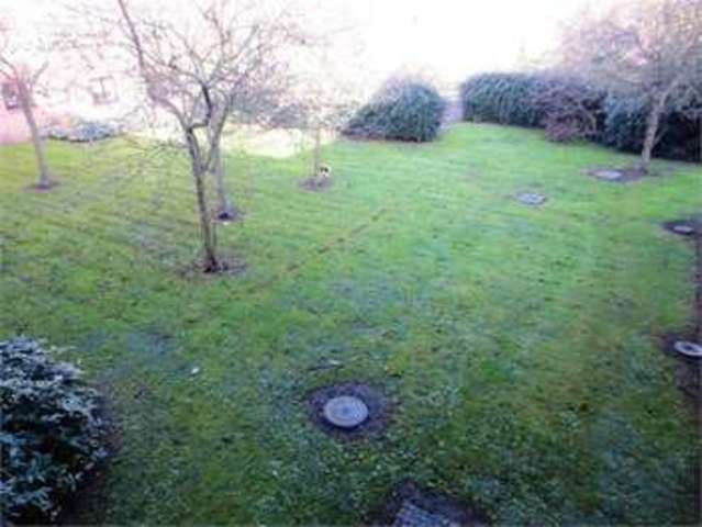  Image of 1 bedroom Apartment for sale in Steeple Close Rochford SS4 at Steeple close Rochford Ashingdon, SS4 1TX