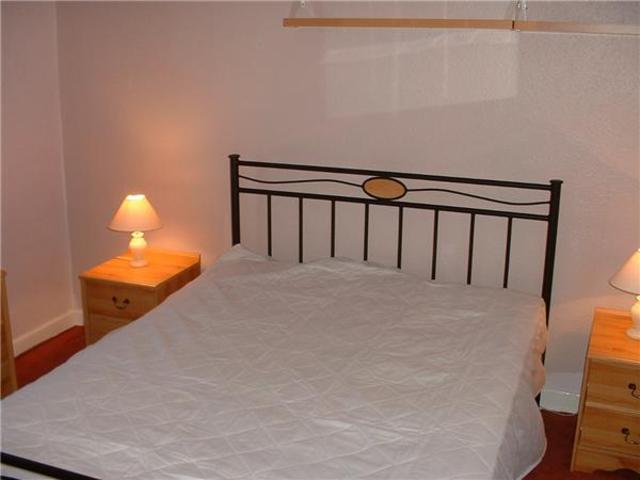  Image of 2 bedroom Flat to rent in Stenhouse Road Edinburgh EH11 at Stenhouse Edinburgh Edinburgh, EH11 3LQ