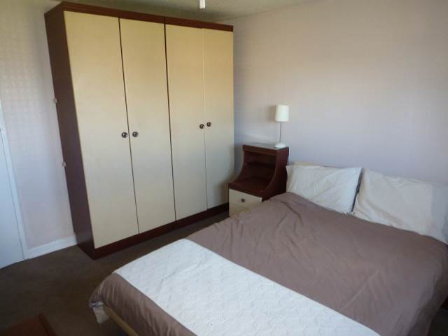  Image of 3 bedroom Flat to rent in Stenhouse Street West Edinburgh EH11 at Saughton Edinburgh Edinburgh, EH11 3LX