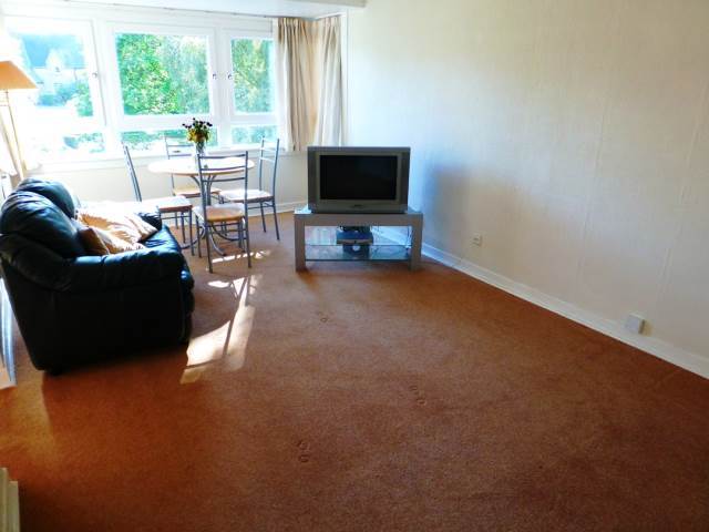  Image of 3 bedroom Flat to rent in Stenhouse Street West Edinburgh EH11 at Saughton Edinburgh Edinburgh, EH11 3LX