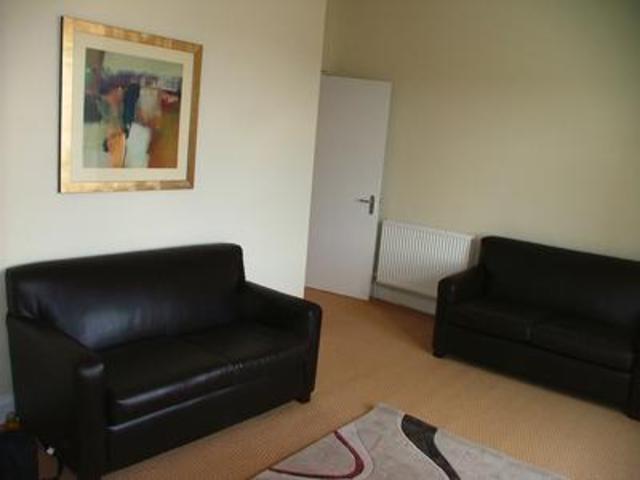  Image of 2 bedroom Flat to rent in Step Row Dundee DD2 at Dundee  Dundee, DD2 1AF