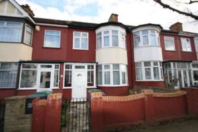  Image of 4 bedroom Detached house to rent in Stirling Road London N22 at Stirling Road London London, N22 5BP