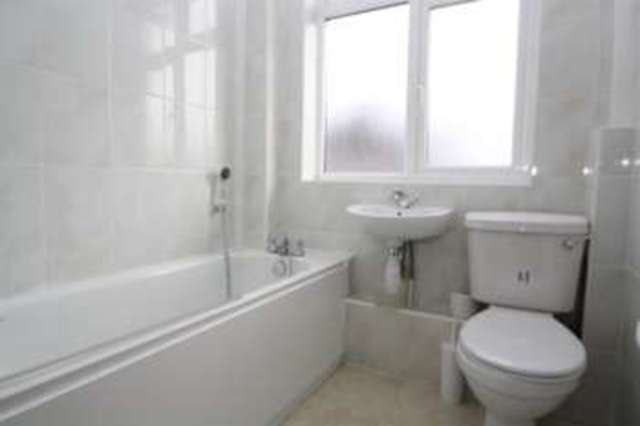  Image of 4 bedroom Detached house to rent in Stirling Road London N22 at Stirling Road London London, N22 5BP