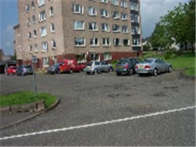  Image of 1 bedroom Flat to rent in Stockiemuir Avenue Bearsden Glasgow G61 at Bearsden Glasgow Glasgow, G61 3JN