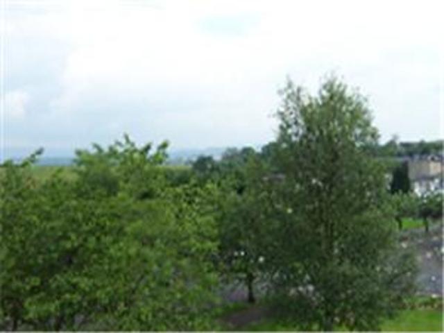  Image of 1 bedroom Flat to rent in Stockiemuir Avenue Bearsden Glasgow G61 at Bearsden Glasgow Glasgow, G61 3JN