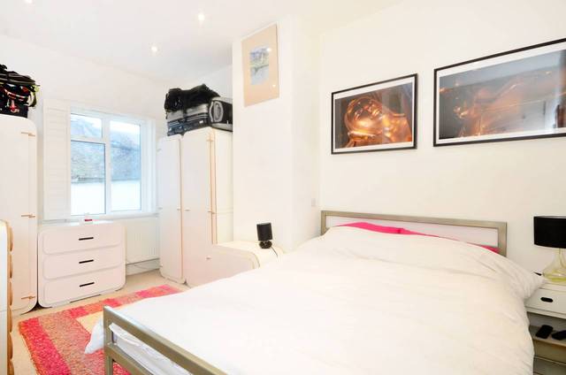  Image of 2 bedroom Flat for sale in Stoke Newington Church Street London N16 at Stoke Newington Church Street  Stoke Newington, N16 0LA