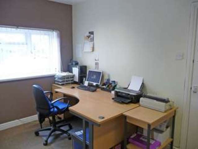  Image of Detached house for sale in Hanbury Road Stoke Prior Bromsgrove B60 at Stoke Prior  Bromsgrove, B60 4JZ