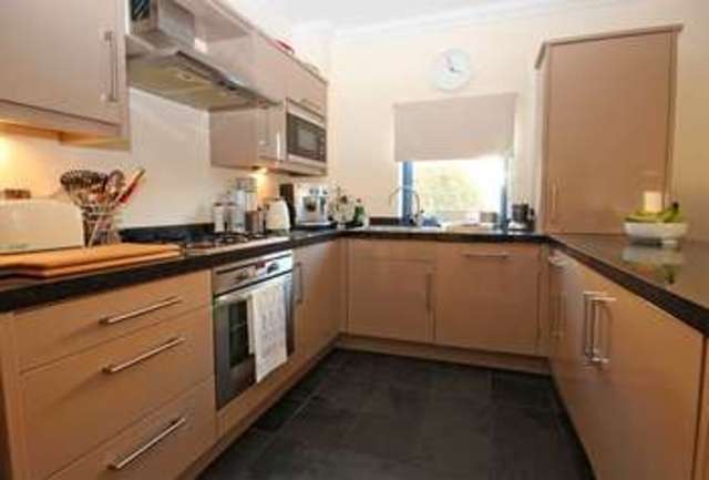  Image of 2 bedroom Flat for sale in Stourcliffe Avenue Southbourne Bournemouth BH6 at Stourcliffe Avenue Southbourne Bournemouth, BH6 3PT