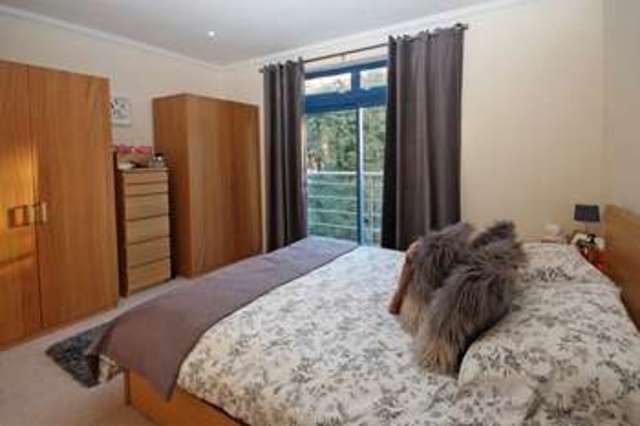  Image of 2 bedroom Flat for sale in Stourcliffe Avenue Southbourne Bournemouth BH6 at Stourcliffe Avenue Southbourne Bournemouth, BH6 3PT