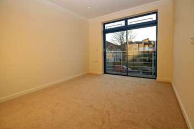 Image of 2 bedroom Flat for sale in Stourcliffe Avenue Southbourne Bournemouth BH6 at Stourcliffe Avenue Southbourne Bournemouth, BH6 3PT