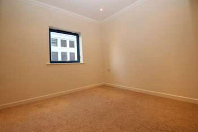  Image of 2 bedroom Flat for sale in Stourcliffe Avenue Southbourne Bournemouth BH6 at Stourcliffe Avenue Southbourne Bournemouth, BH6 3PT