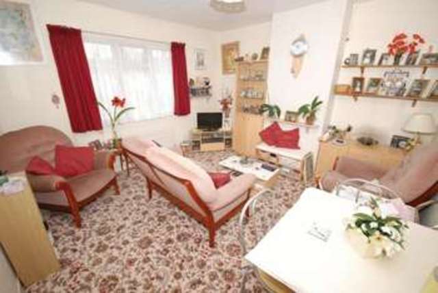  Image of 1 bedroom Flat for sale in Stradling Avenue Weston-super-Mare BS23 at Stradling Avenue  Weston-Super-Mare, BS23 3RD