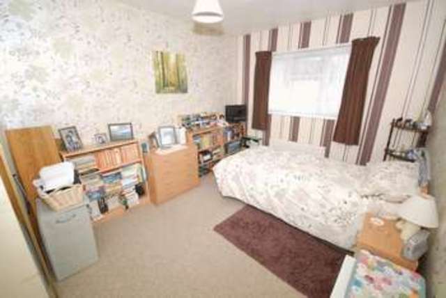  Image of 1 bedroom Flat for sale in Stradling Avenue Weston-super-Mare BS23 at Stradling Avenue  Weston-Super-Mare, BS23 3RD