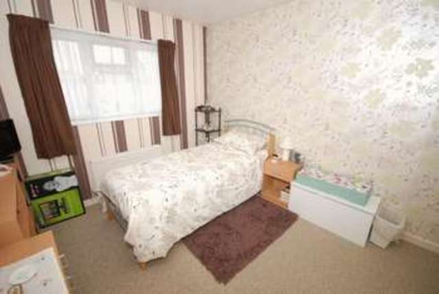  Image of 1 bedroom Flat for sale in Stradling Avenue Weston-super-Mare BS23 at Stradling Avenue  Weston-Super-Mare, BS23 3RD