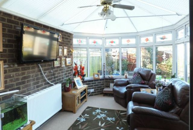  Image of 3 bedroom Semi-Detached house for sale in Streatfield Road Uckfield TN22 at Uckfield, TN22 2BQ