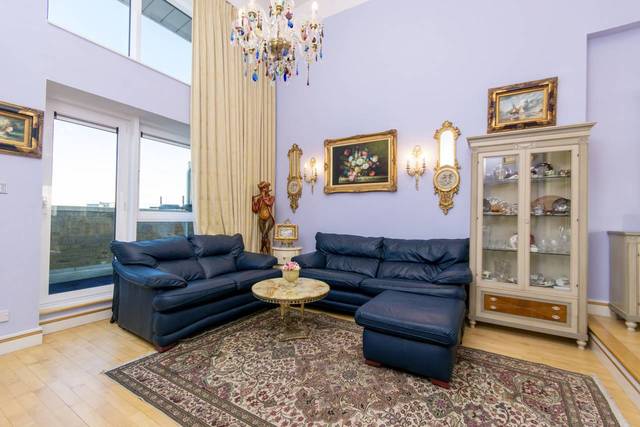  Image of 2 bedroom Flat for sale in Glaisher Street London SE8 at Stretton Mansions, Glaisher Street  Greenwich, SE8 3JR