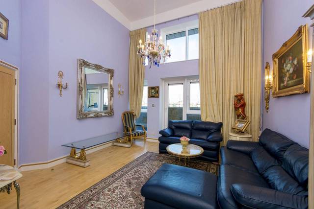  Image of 2 bedroom Flat for sale in Glaisher Street London SE8 at Stretton Mansions, Glaisher Street  Greenwich, SE8 3JR