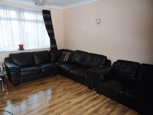  Image of Semi-Detached house to rent in Stuart Road Wealdstone Harrow HA3 at Stuart Road  Harrow, HA3 7QZ