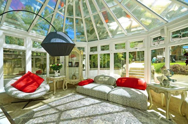  Image of 5 bedroom Detached house for sale in Sudbury Court Drive Harrow-on-the-Hill Harrow HA1 at Sudbury Court Drive  Harrow, HA1 3TD
