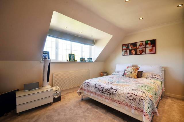  Image of 5 bedroom Detached house for sale in Sudbury Court Drive Harrow-on-the-Hill Harrow HA1 at Sudbury Court Drive  Harrow, HA1 3TD