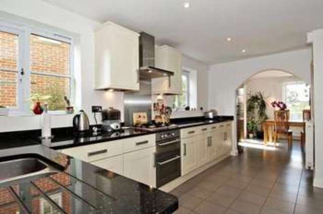  Image of 5 bedroom Detached house for sale in Summer Oaks Motcombe Shaftesbury SP7 at Motcombe Shaftesbury Motcombe, SP7 9NW