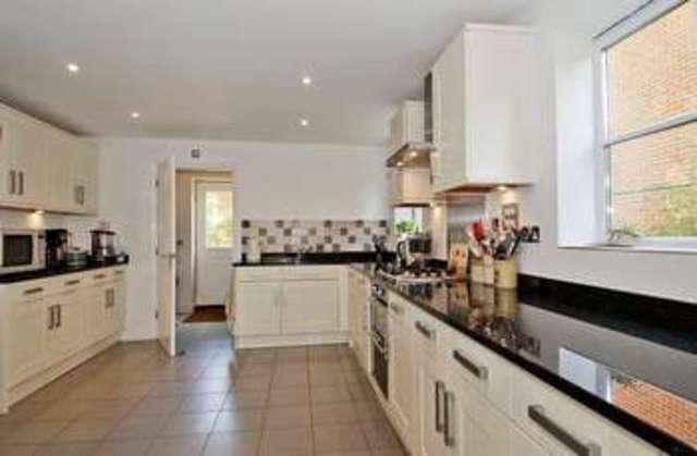  Image of 5 bedroom Detached house for sale in Summer Oaks Motcombe Shaftesbury SP7 at Motcombe Shaftesbury Motcombe, SP7 9NW