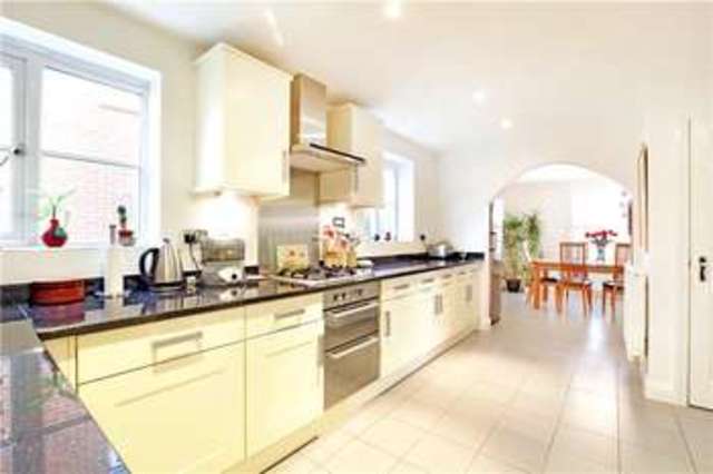  Image of 5 bedroom Detached house for sale in Summer Oaks Motcombe Shaftesbury SP7 at Motcombe Shaftesbury Motcombe, SP7 9NW