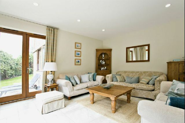  Image of 6 bedroom Detached house for sale in Heather Drive Ascot SL5 at Ascot, SL5 0HS