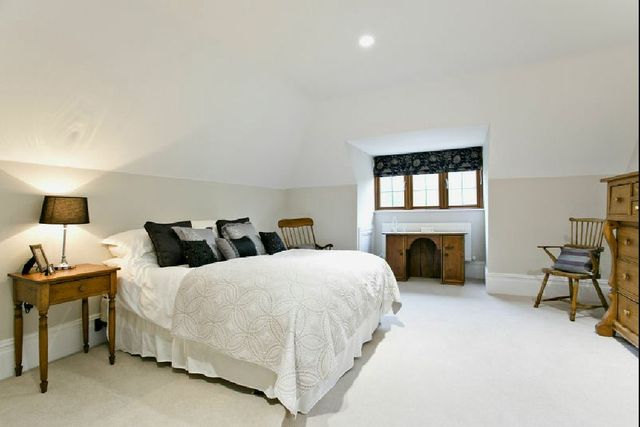  Image of 6 bedroom Detached house for sale in Heather Drive Ascot SL5 at Ascot, SL5 0HS