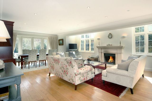  Image of 6 bedroom Detached house for sale in Pinecote Drive Sunningdale Ascot SL5 at Sunningdale, SL5 9PS