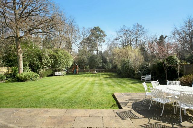  Image of 6 bedroom Detached house for sale in Pinecote Drive Sunningdale Ascot SL5 at Sunningdale, SL5 9PS