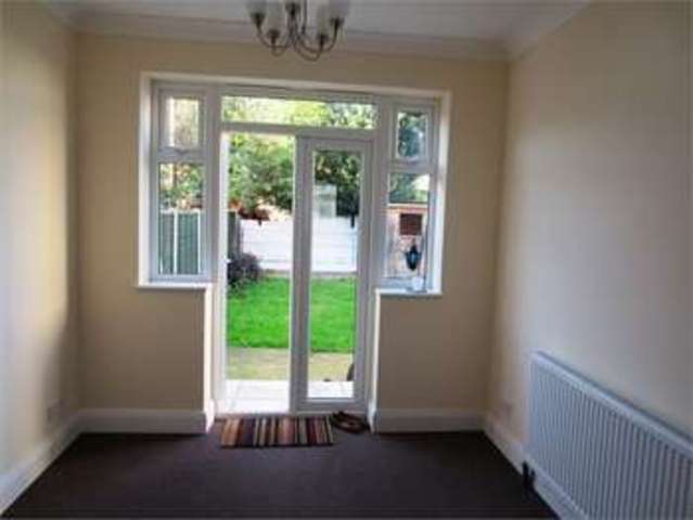  Image of 3 bedroom Terraced house for sale in Sunningdale Avenue Leigh-on-Sea SS9 at Sunningdale avenue Leigh on sea Leigh-on-Sea, SS9 1JY
