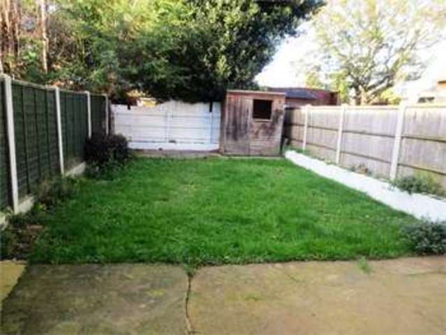  Image of 3 bedroom Terraced house for sale in Sunningdale Avenue Leigh-on-Sea SS9 at Sunningdale avenue Leigh on sea Leigh-on-Sea, SS9 1JY
