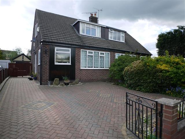  Image of 3 bedroom Detached house for sale in Sunny Bank Lane Thornbury Bradford BD3 at Thornbury  Farsley, BD3 7DG