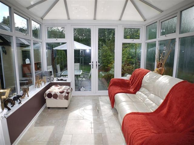  Image of 3 bedroom Detached house for sale in Sunny Bank Lane Thornbury Bradford BD3 at Thornbury  Farsley, BD3 7DG