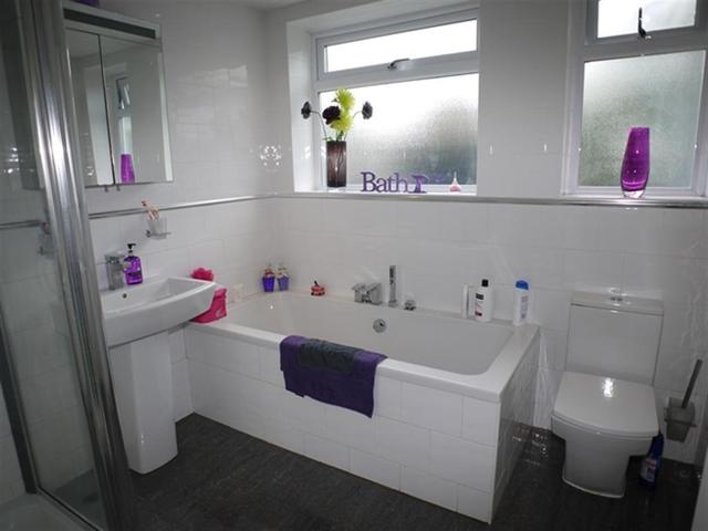  Image of 3 bedroom Detached house for sale in Sunny Bank Lane Thornbury Bradford BD3 at Thornbury  Farsley, BD3 7DG