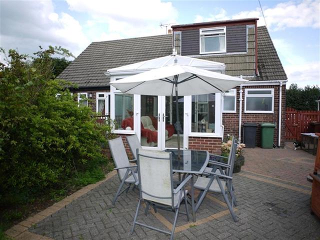  Image of 3 bedroom Detached house for sale in Sunny Bank Lane Thornbury Bradford BD3 at Thornbury  Farsley, BD3 7DG
