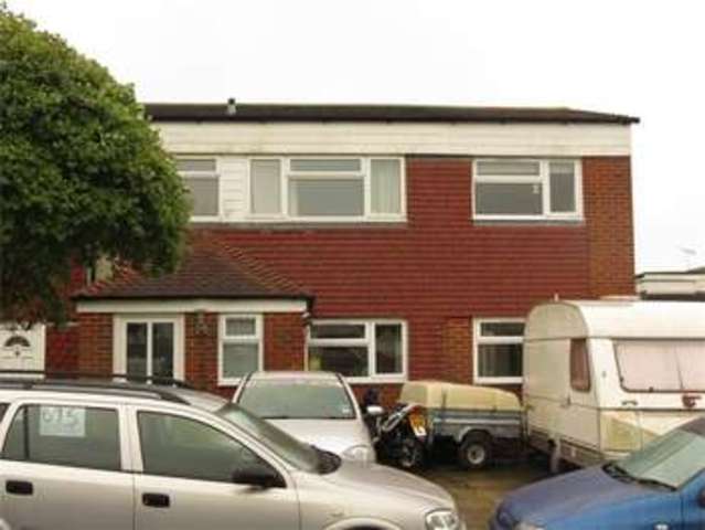  Image of 5 bedroom Terraced house for sale in Sussex Avenue Hailsham BN27 at Hailsham, BN27 3EA